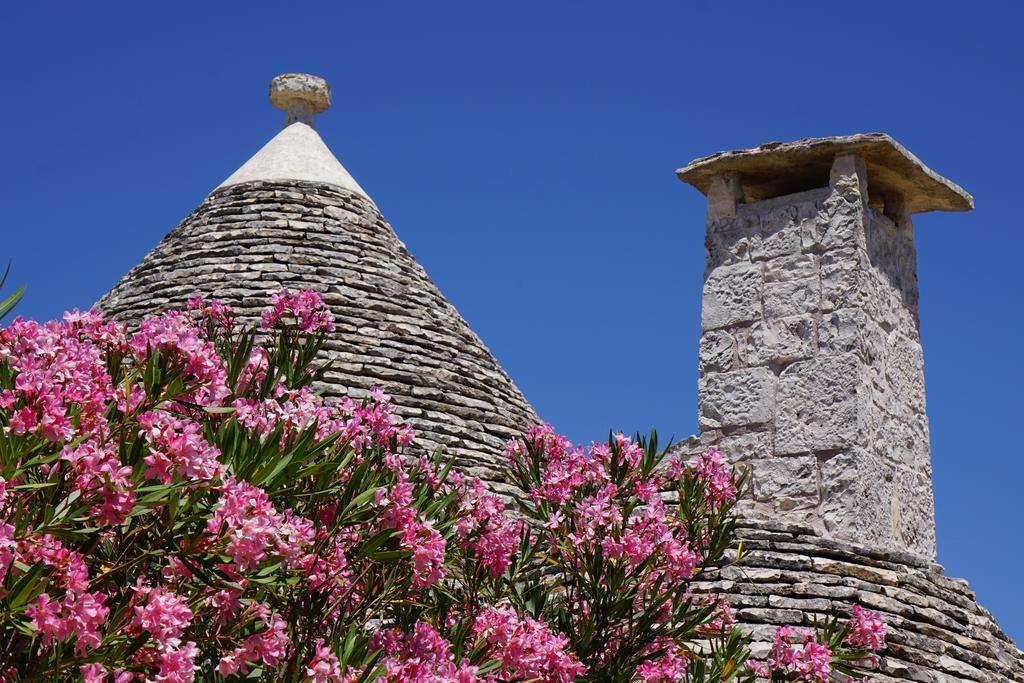 Trulli Holiday Albergo Diffuso Alberobello Exterior foto